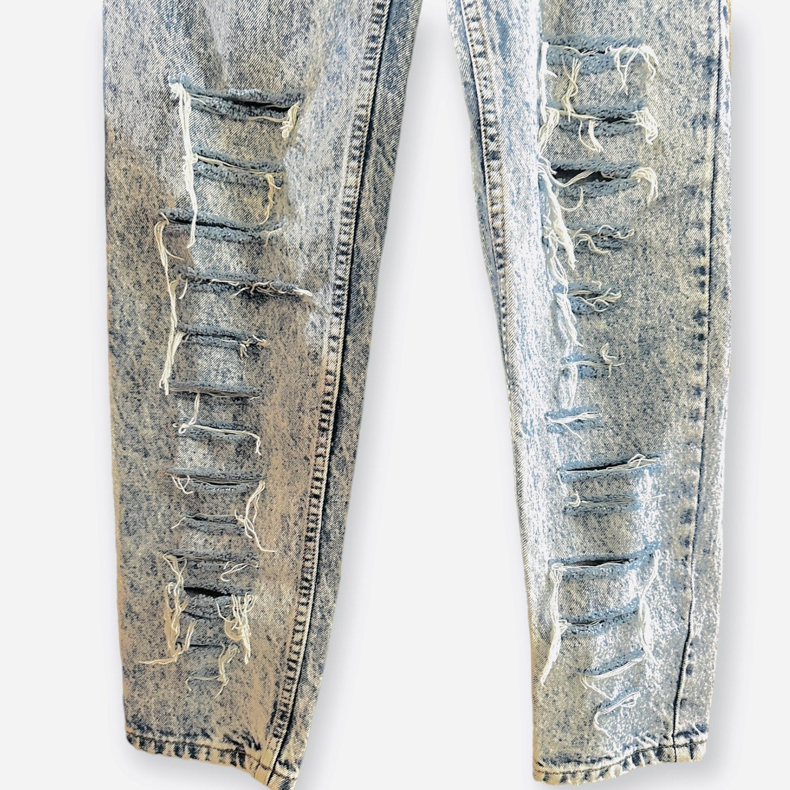 Vintage 1980’s online Silver Tab Stone Washed Levi’s Jeans