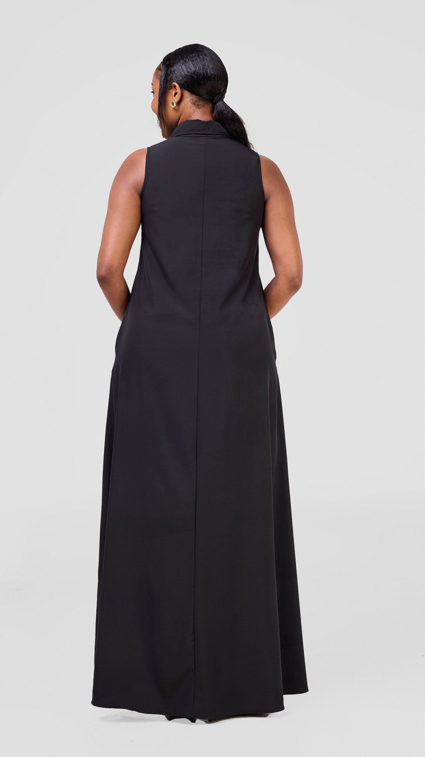 Vivo Asha Sleeveless Maxi Dress - Black